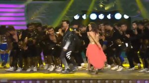 2018 Varun Dhawan Dance Performance  Star Screen Awards | Varun Dhawan Dance Show