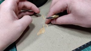 ПОСТРОЙКА ИЗБЫ из БРЕВНА СВОИМИ РУКАМИ. Масштаб 1/72. Construction of a wooden house.