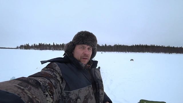 Завершение рыбалки порадовало! Клевая рыбалка на речке.Переехали на лесное озеро поблеснили окуня. смотреть онлайн