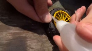 Как правильно приклеить резину к дискам !