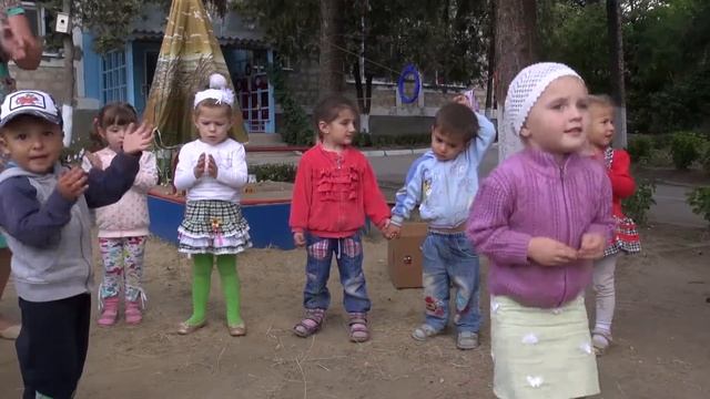 Детский сад. Занятия на свежем воздухе. смотреть онлайн