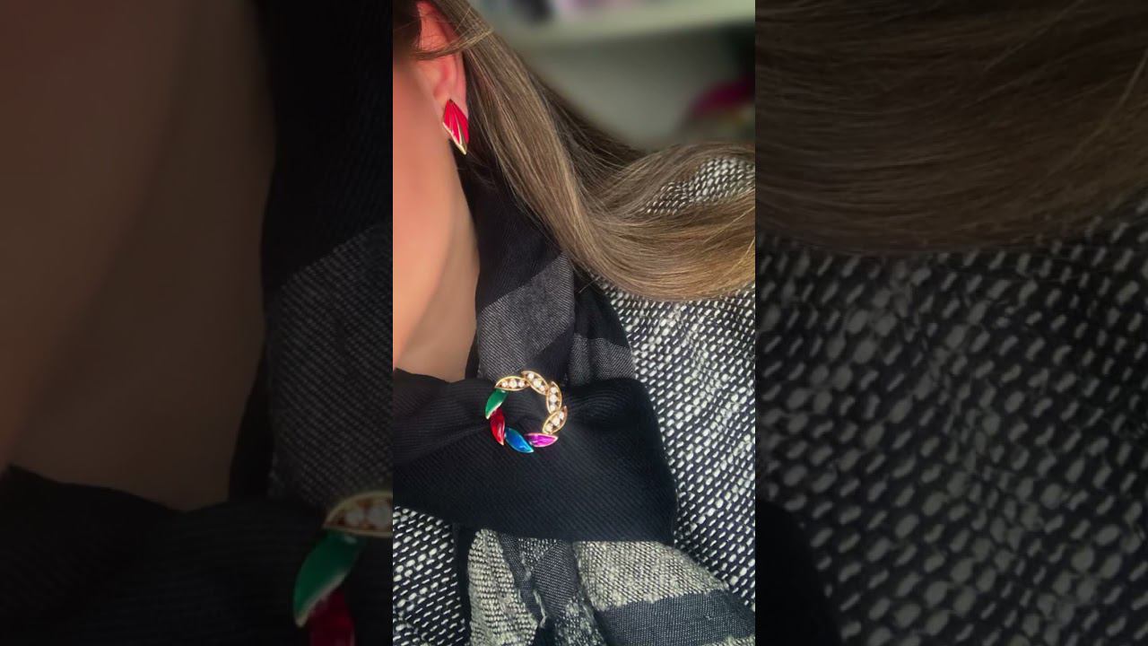 Броши-дуэты, украшения с эмалями в новом видео на моем канале ➡️https://youtu.be/9Jo8zsV_dZM смотреть онлайн