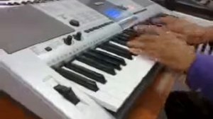 Milan Vyas performance on yamaha psr i 425