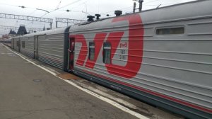 Поезд 002 "Россия" Москва-Владивосток отправляется в дальний путь.