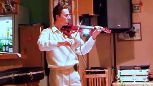 ВИНО В БОКАЛЕ