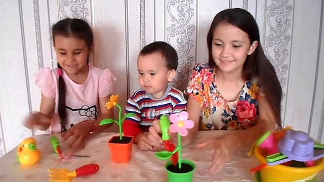 Открываем  садовый и песочный набор \\играем смотреть онлайн