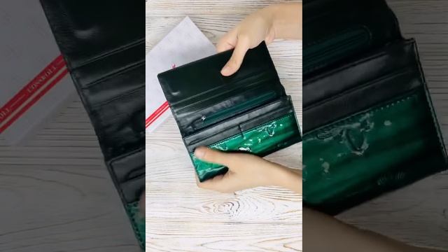 Женский кожаный кошелек Cossroll Зелёный new-green-2 смотреть онлайн