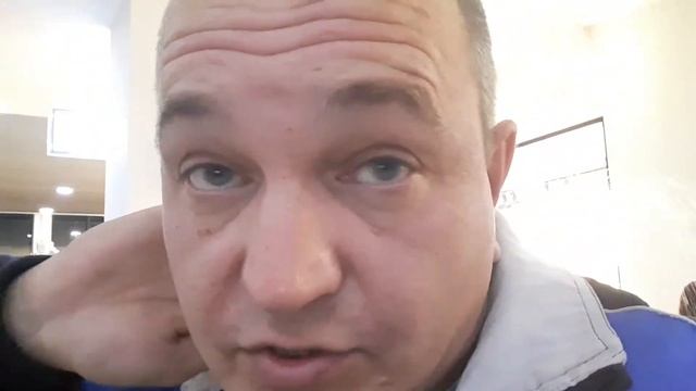 Зашол в т.ц. взял поесть в дорогу, всё жду бла-бла-кар. смотреть онлайн