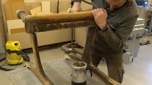 I restored a quirky FOLK ART CHAIR from 1920´s (video contest)