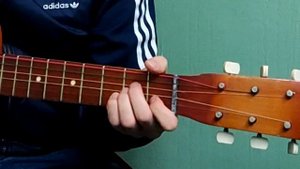 Гопник играет на Гитаре в подъезде | Товарищ Сталин, вы большой учёный