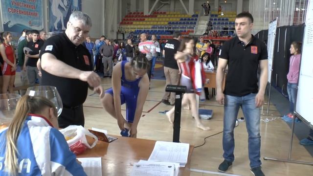 Взвешивание, девушки до 18 лет, В/К до 38,56,65.кг