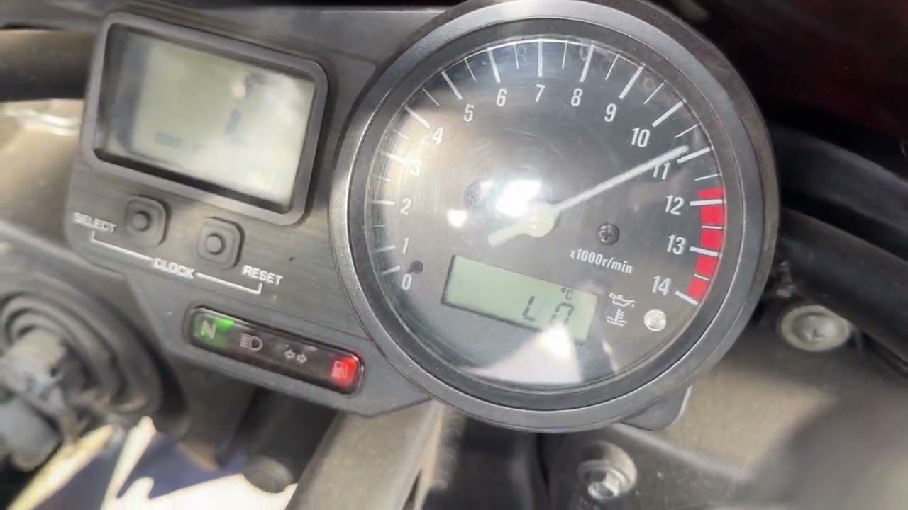 Yamaha Yzf-R1 R1 смотреть онлайн