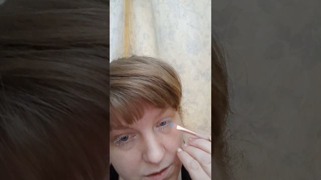 красивые голубые. ресницы делаем дом смотреть онлайн