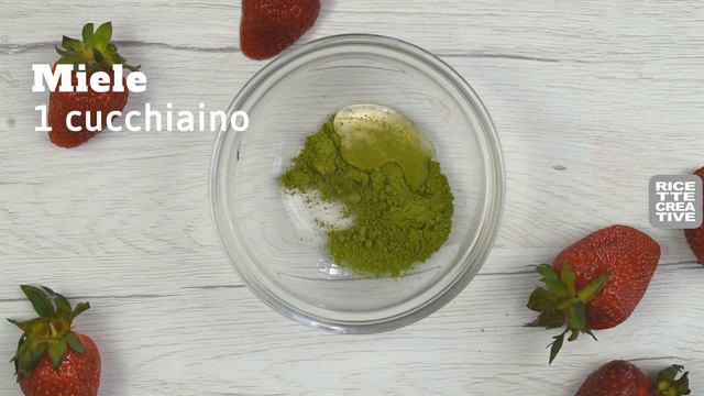 Bevanda estiva - Latte alla Fragole con Tè Matcha смотреть онлайн