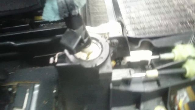 2/6 Opel Zafira biegi ciężko wchodzą смотреть онлайн