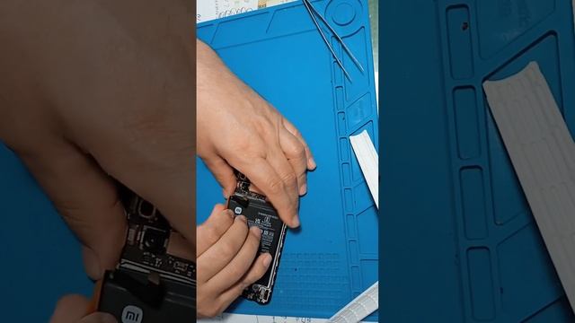 Замена дисплея Xiaomi Redmi Note10 Pro. (1 часть) смотреть онлайн