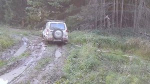 Стоковый Suzuki Jimny против заряженного Land Rover Defender