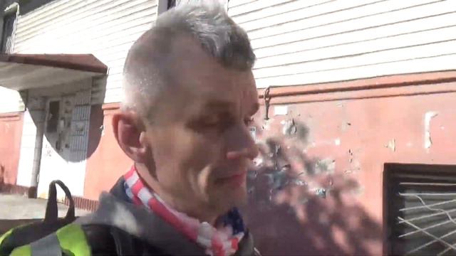 иду платить кредит и иду покупать газовый болончик смотреть онлайн