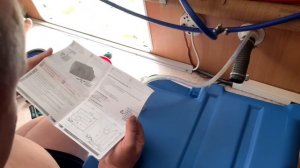 Установка бака для воды в караван