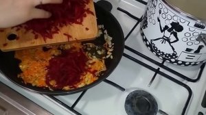 Украинский борщ без капусты и томатной пасты.