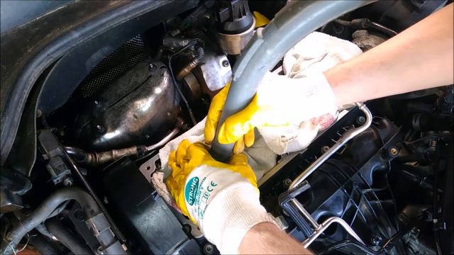 ВЫРВАЛО ФОРСУНКИ ИЗ ДВИГАТЕЛЯ! ЗАМЕНА ШАЙБ ПОД ФОРСУНКАМИ VOLKSWAGEN 2.0 TDI. ВОССТАНОВЛЕНИЕ РЕЗЬБЫ.