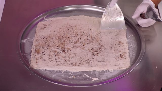 Biggest Kinder Bueno - Ice Cream Rolls | how to make Kinder Bueno Ice Cream (ASMR Recipe) смотреть онлайн