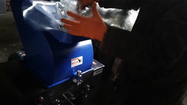 Дробилка для пластика LH-400 смотреть онлайн