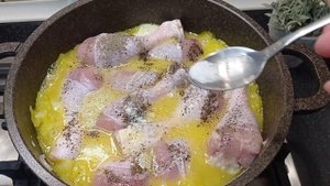 Куриная голень в карамельном соусе, СОДА в этом рецепте вас удивит.