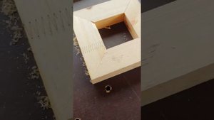 Торцовка Metabo KGS 254 M Первые срезы без регулировки