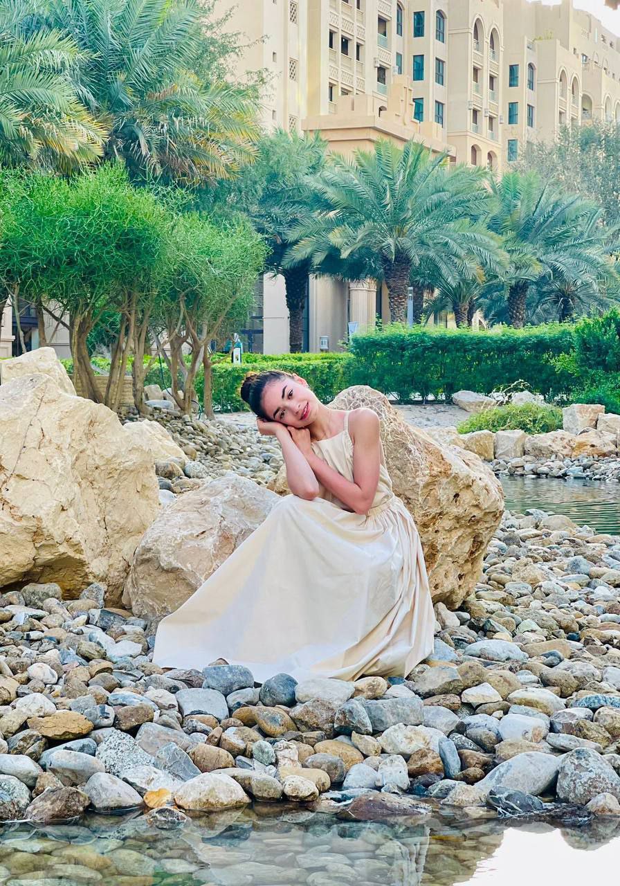 Аделия Петросян в отпуске смотреть онлайн