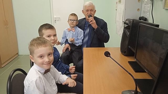 Поздравление с праздником весны! смотреть онлайн