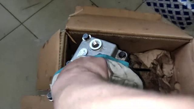 Рынок запчастей июнь 2022, компрессор Vaden "кулак" дружбы , попадос!!!