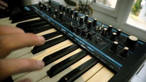 Pitch bend every note on the Bass Station 2