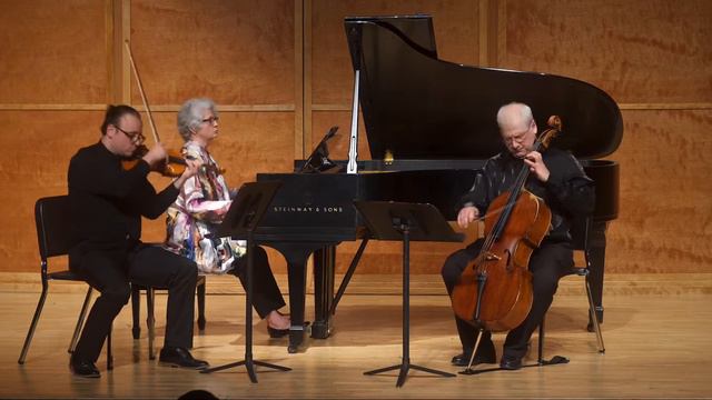 Orfeo Piano Trio: F. Kreisler, Miniature Viennese March смотреть онлайн