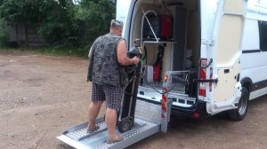 Подъемник в фургон