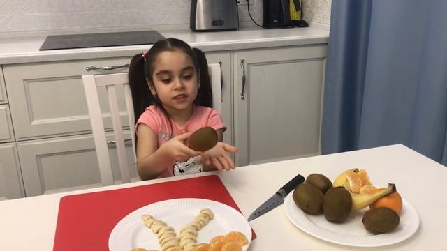 Пальмы из фруктов! Оформляем десерт для детей! смотреть онлайн