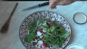 Салат из ботвы редиски, страшно полезный