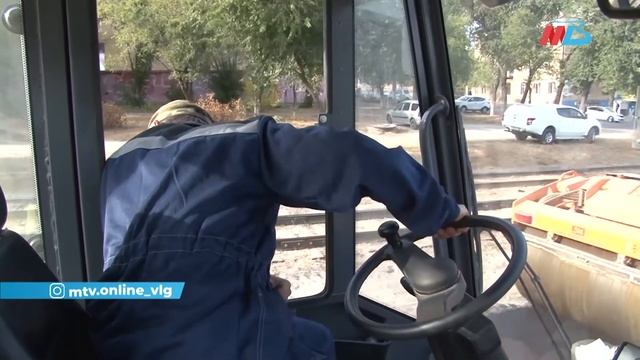 Еще две улицы в Волгограде ремонтируют на год раньше срока смотреть онлайн