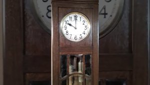 антикварные напольные часы