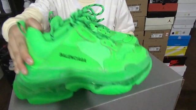Don't buy balenciaga triple S Neon green before you watch this video смотреть онлайн