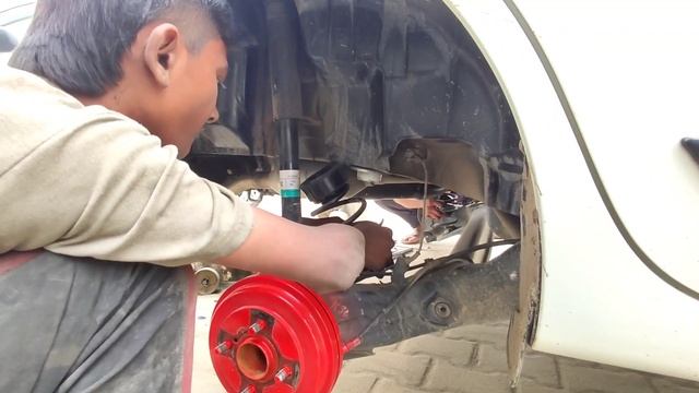 Upgrade Shocker Spacer Install in Swift ZXi 2020 Increase Ground Clearance смотреть онлайн