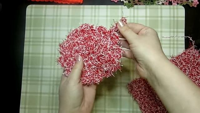 Итоги. Детская шапка с кошачьими ушками, Тигрёнок крючком, мочалка. Вязальные триостарты.