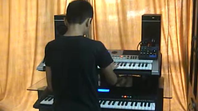 Cheap Thrills- Sia- On keyboard смотреть онлайн