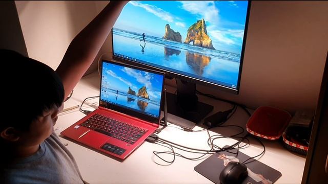 BenQ Screenbar 2 years warranty has all it takes to save us visiting Optometrist смотреть онлайн