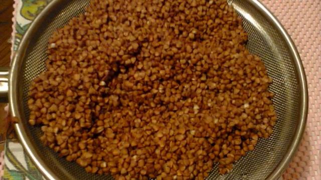 Гречневая каша с сосисками в мультиварке смотреть онлайн