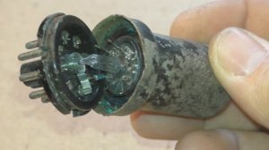 Старая американская электронная лампа