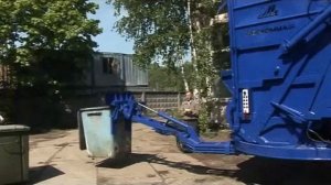 Мусоровоз КМ М5551 2011 гв 1250 тыс.рубТ:  +7(985)453 20 52   МАЗ 5551 с боковой и задней загрузкой