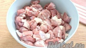 Тушёнка из свинины в банках в кастрюле