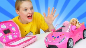 Розовый ноутбук для Алёны Школа стилиста. Видео для девочек игры прически и макияж для кукол