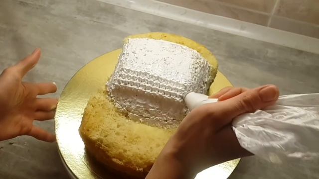 Торт Машинка из крема БЗК | Как собрать и украсить торт машинка из круглого бисквита